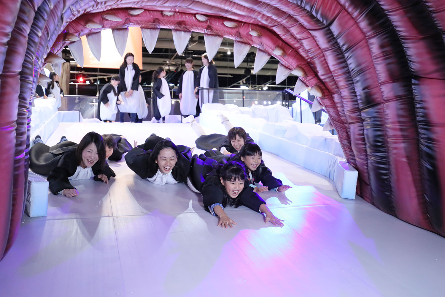 MOVE 生きものになれる展-動く図鑑の世界にとびこもう！- | DENTSU LIVE