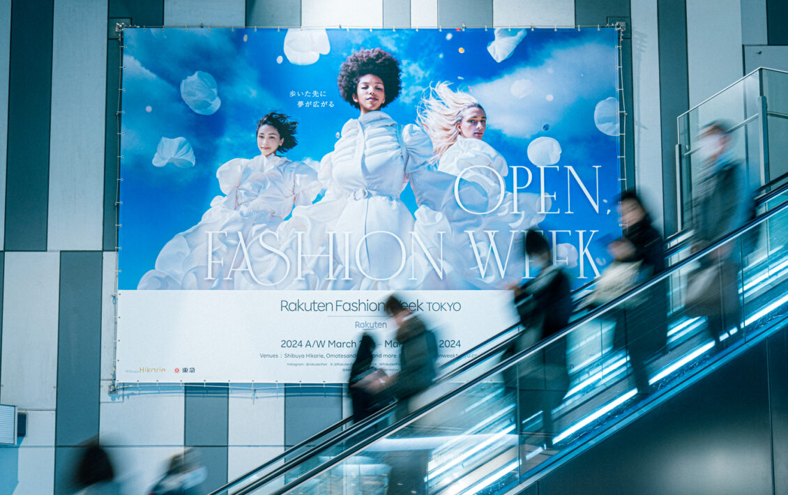 大橋さんがすべてAIでデザイン制作した「Rakuten Fashion Week TOKYO」の看板